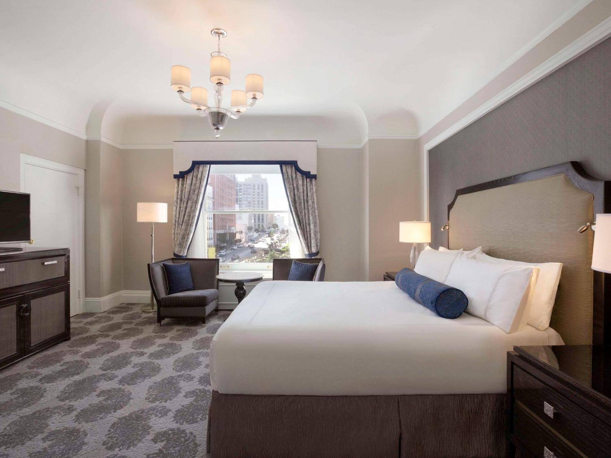 فندق فيرمونت سان فرانسيسكو المظهر الخارجي الصورة A bedroom at the hotel